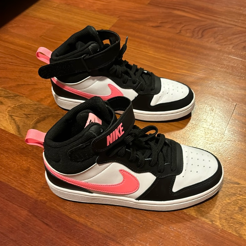 Nike high tops girls size 6